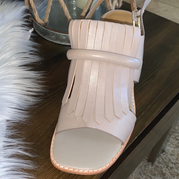 Bass and Co. Reagan Kiltie Fringe Sandal size 9.5 - Picture 10 of 15